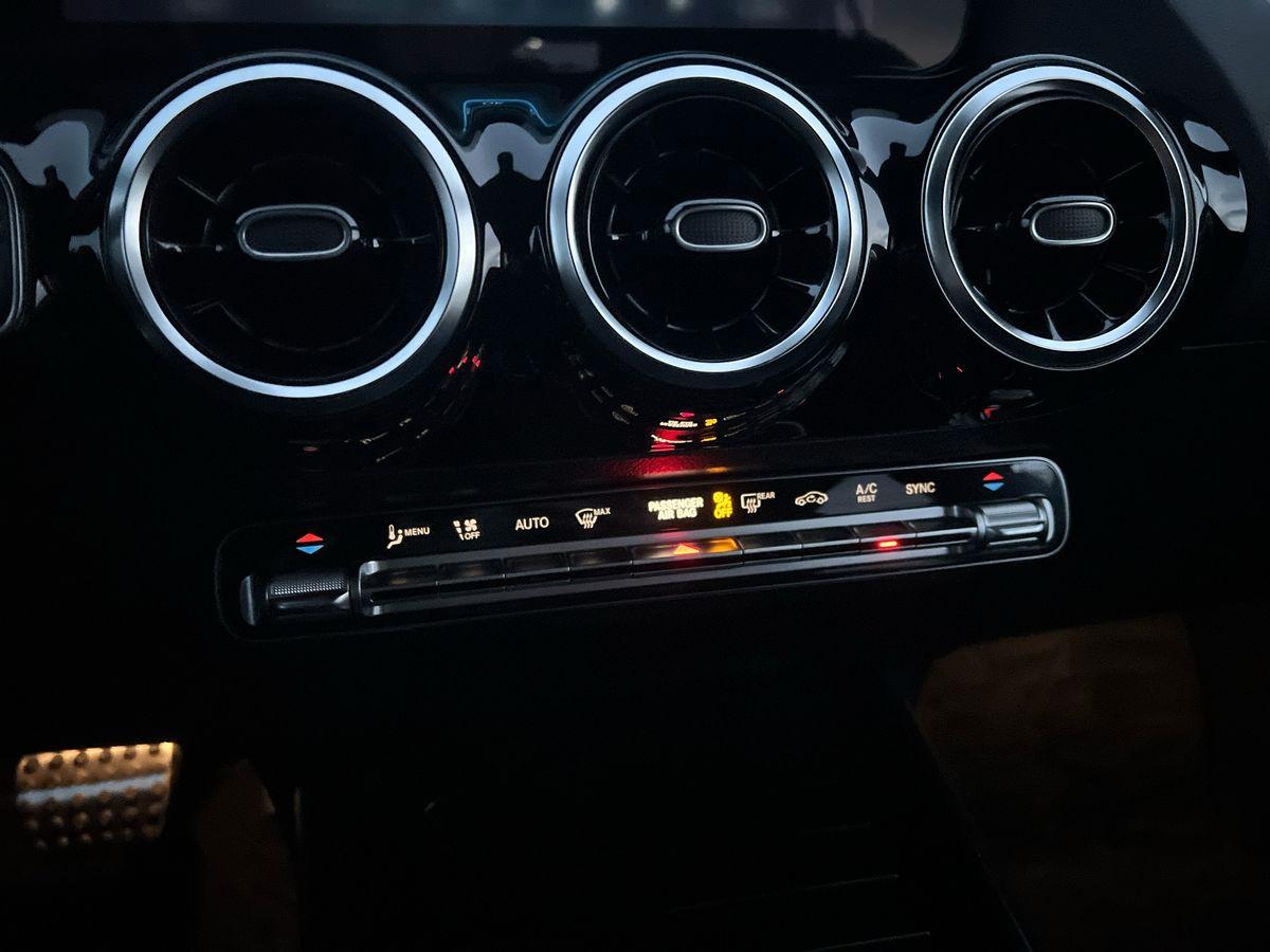 Mercedes-Benz GLA 200 d Premium auto