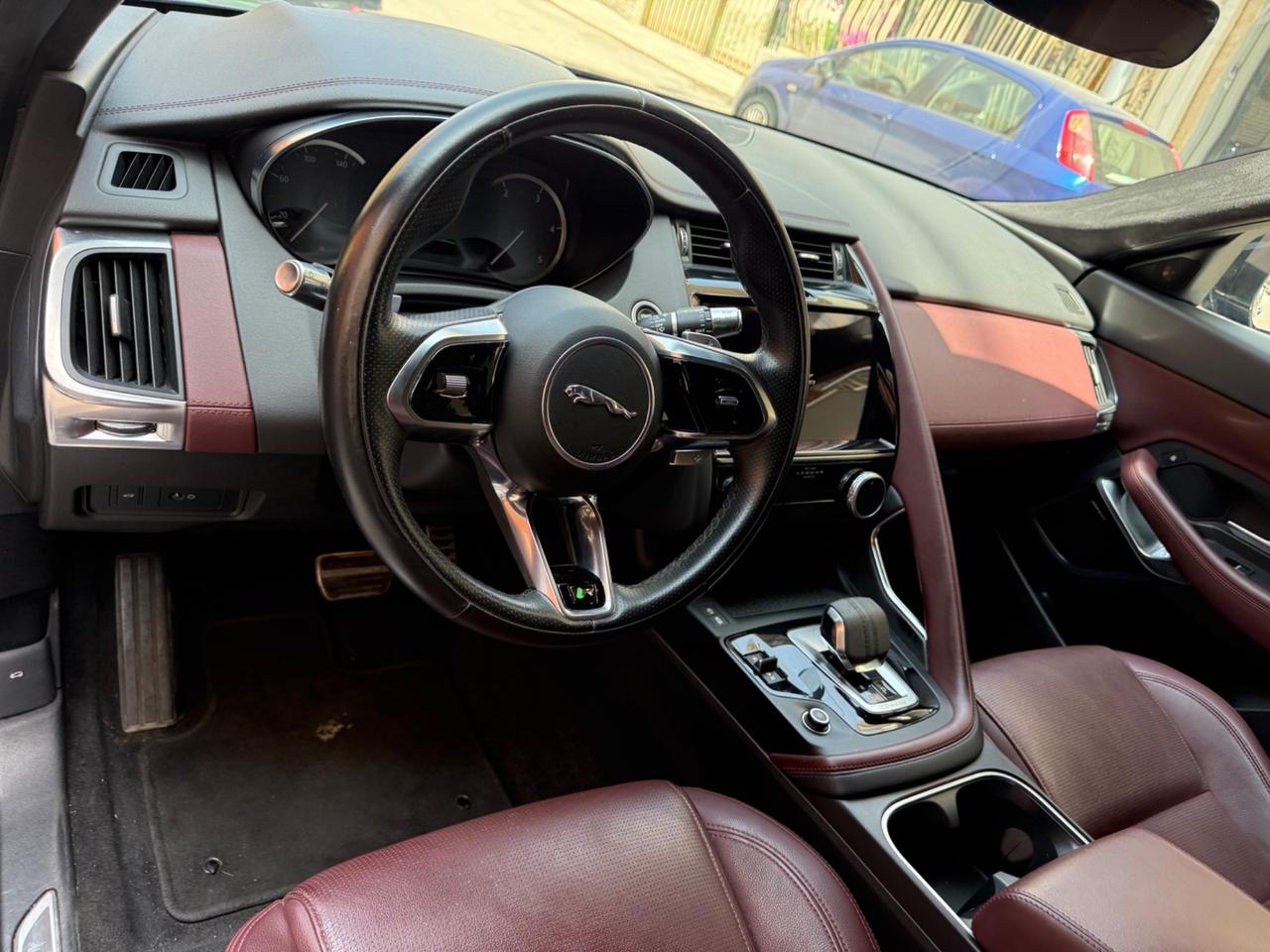 Jaguar E-Pace 2.0D I4 204 CV AWD Auto R-Dynamic HSE