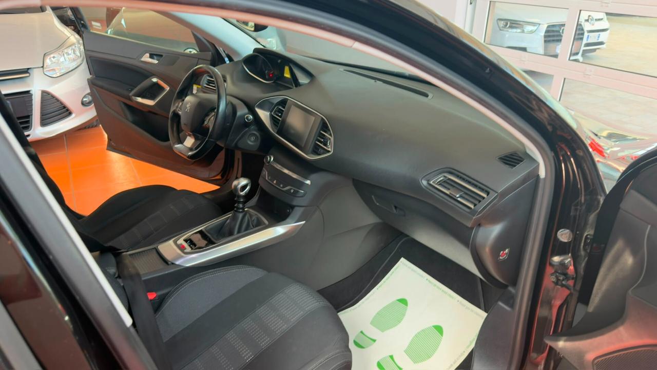 Peugeot 308 BlueHDi 120 S&S Active