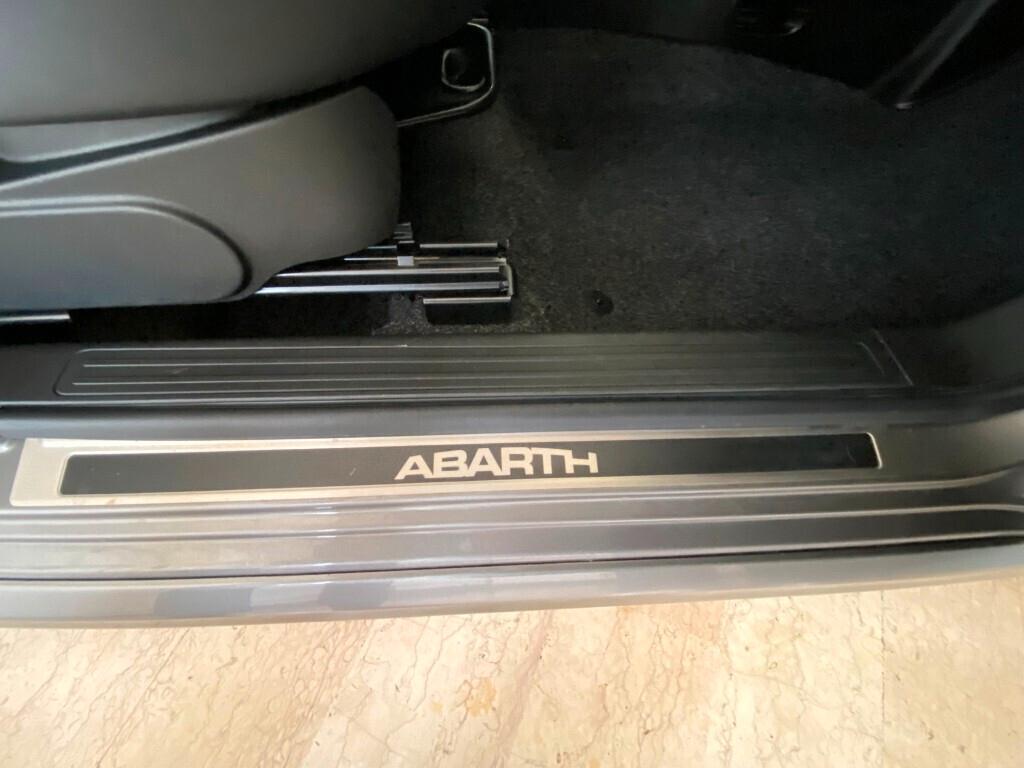 Abarth 595 1.4 Turbo T-Jet 145 CV