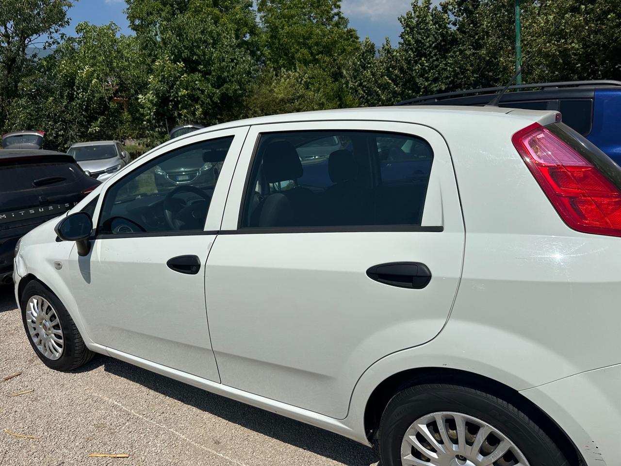 Fiat Punto 1.3 MJT II S&S 95 CV 5 porte Street