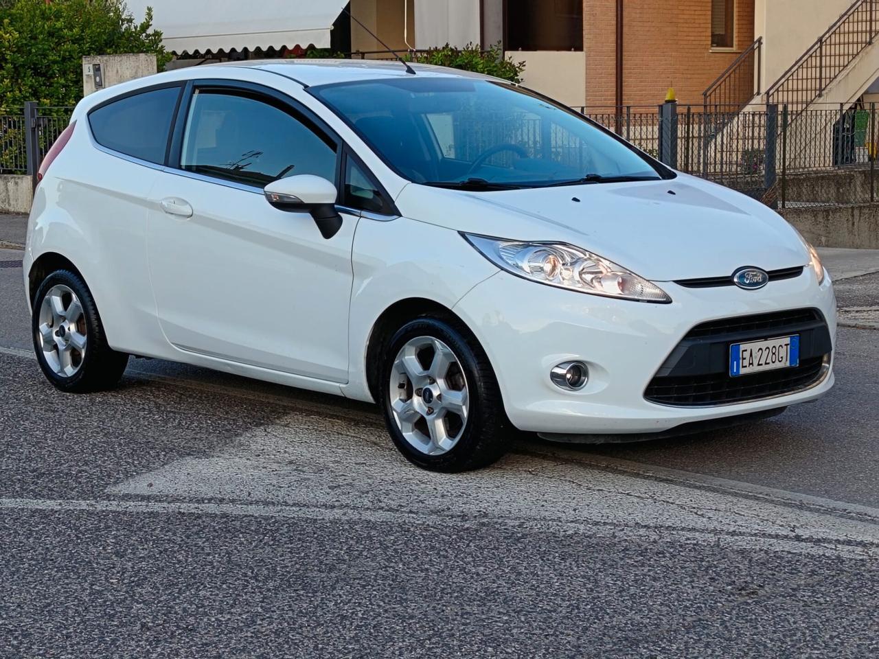 Ford Fiesta 2010 1.4 TDCi 68CV 3 porte Titanium OCCASIONE