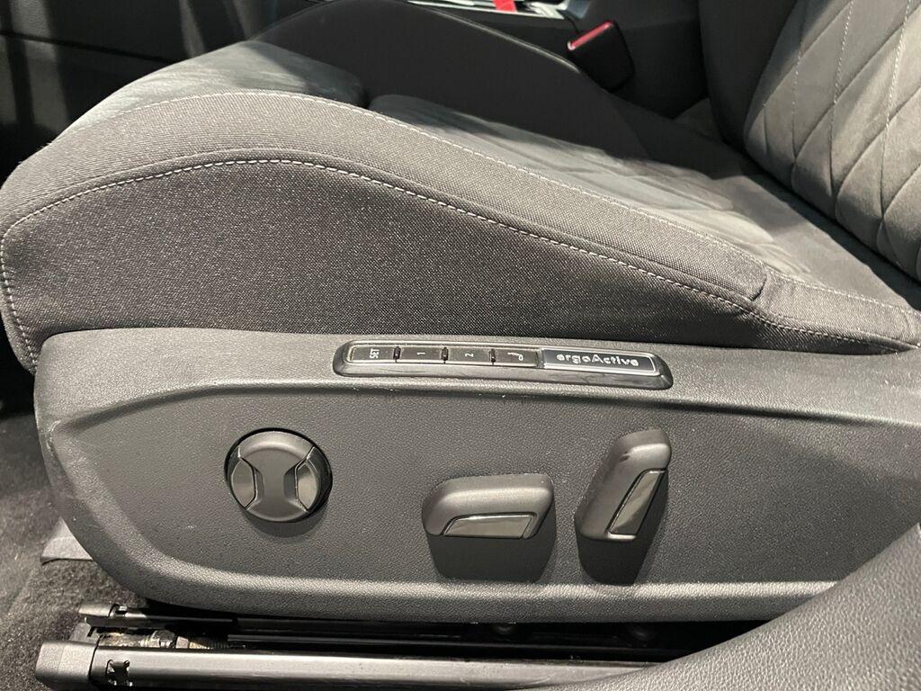 Volkswagen Golf VIII 2020 1.5 eTSI 130CV DSG Style