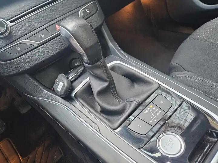 Peugeot 308 BlueHDi 150 S&S EAT6 SW GT Line