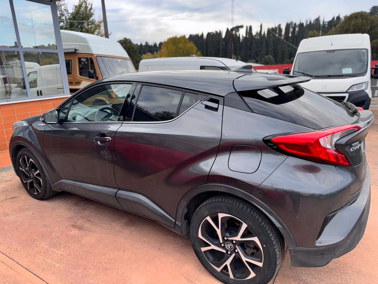 Toyota C-HR 1.8 Hybrid E-CVT