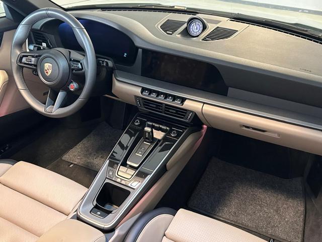PORSCHE 911 Carrera Cabriolet
