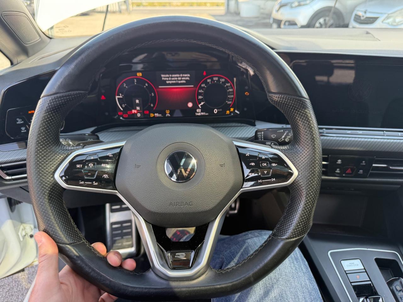 Volkswagen Golf 2.0 TDI 150 CV DSG SCR R-Line Tetto Apri