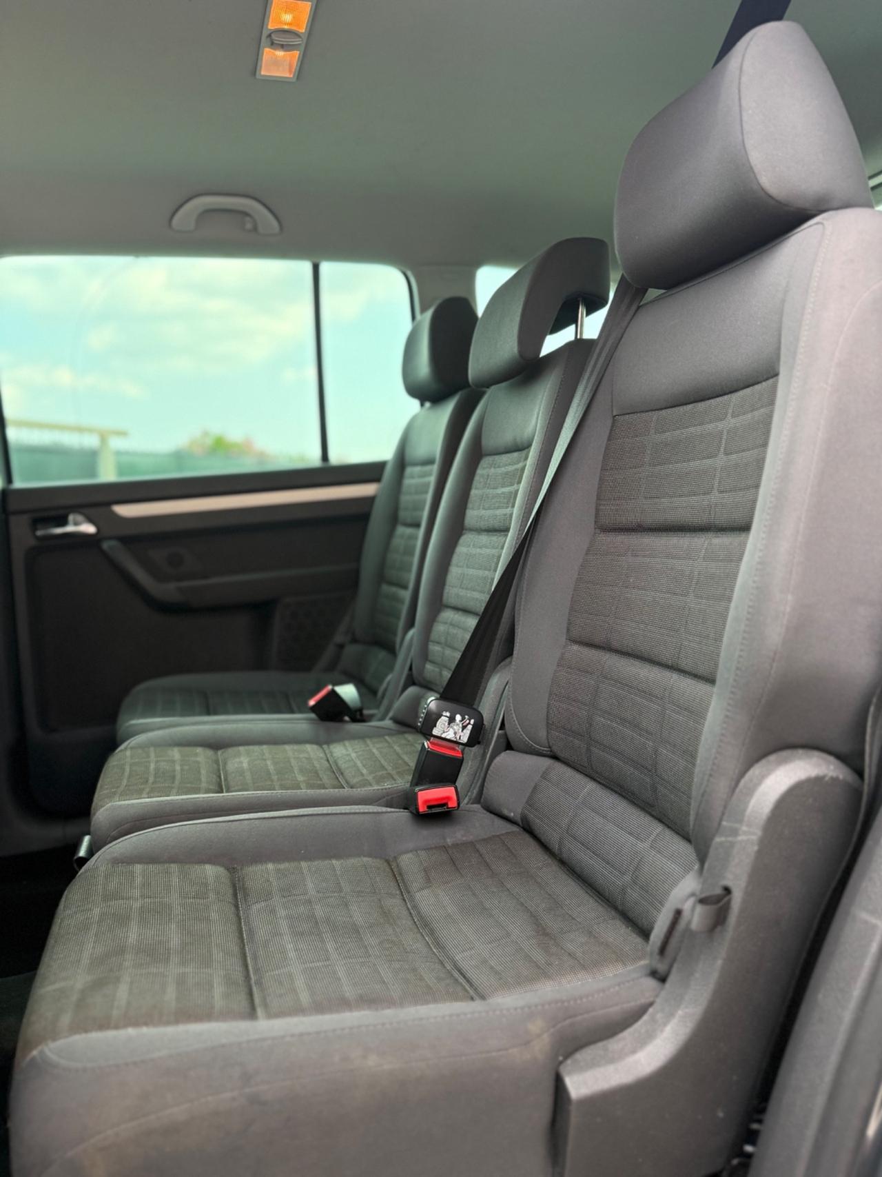 Volkswagen Touran 2.0 TDI DPF DSG Highline