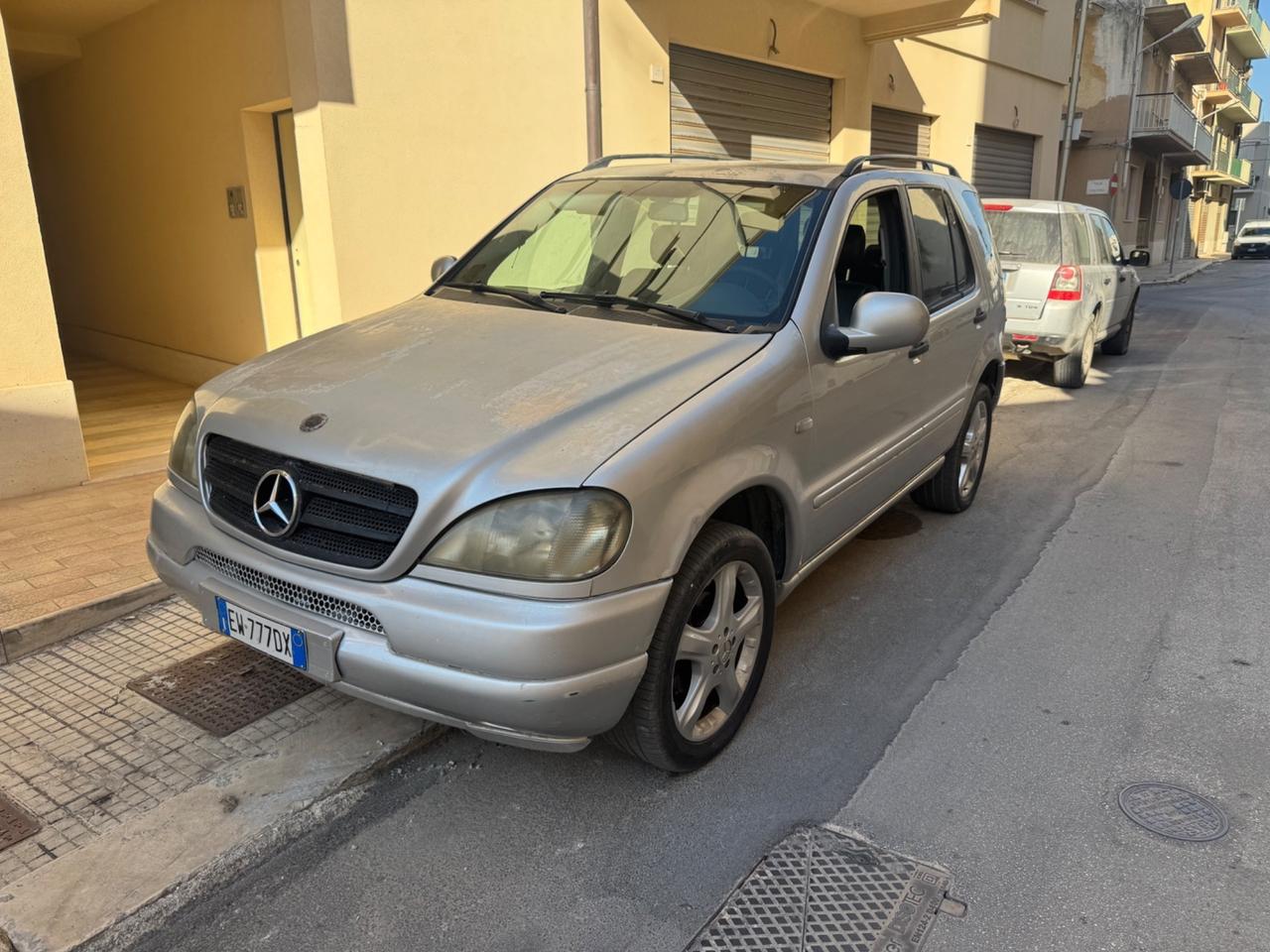 Mercedes-benz ML 270 turbodiesel cat CDI