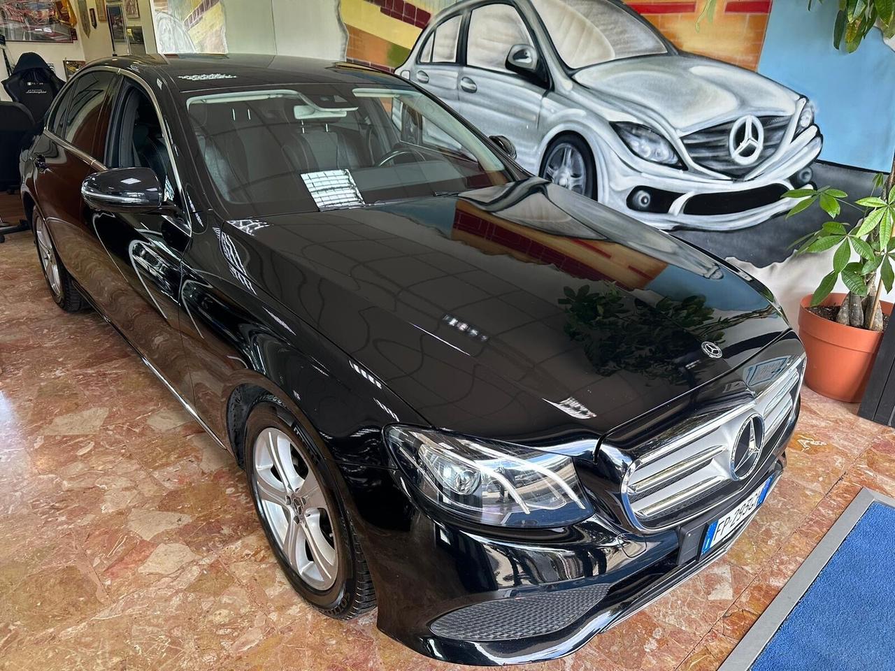 MERCEDES BENZ E 200 D AUTOMATICA SPORT NERO OSSIDIANA MOTORE NUOVO GAR 24 MESI MERCEDES FATTURABILE IVA ESPOSTA