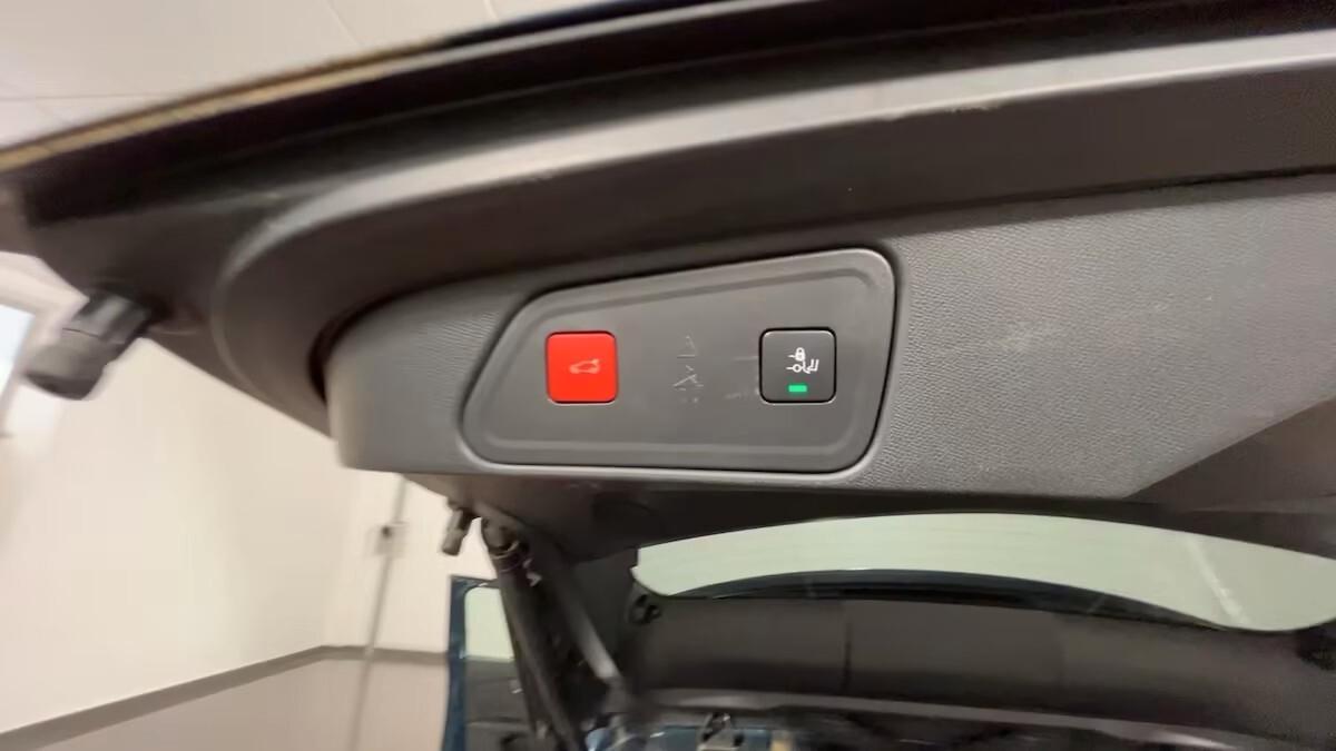 Peugeot 3008 Hybrid 225 e-EAT8 Allure Pack
