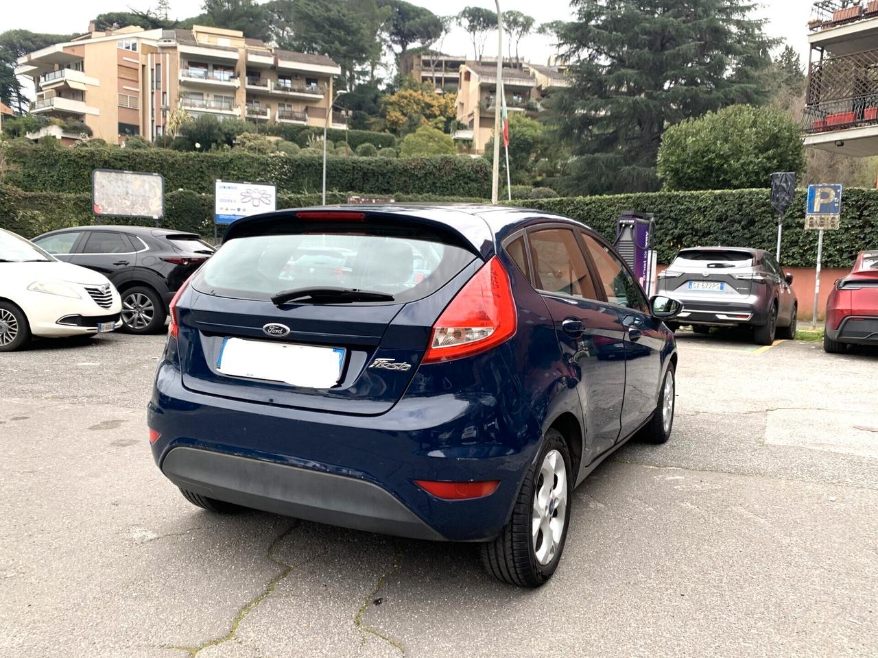 Ford Fiesta 1.4 5P TITANIUM BENZINA-GPL KM93700