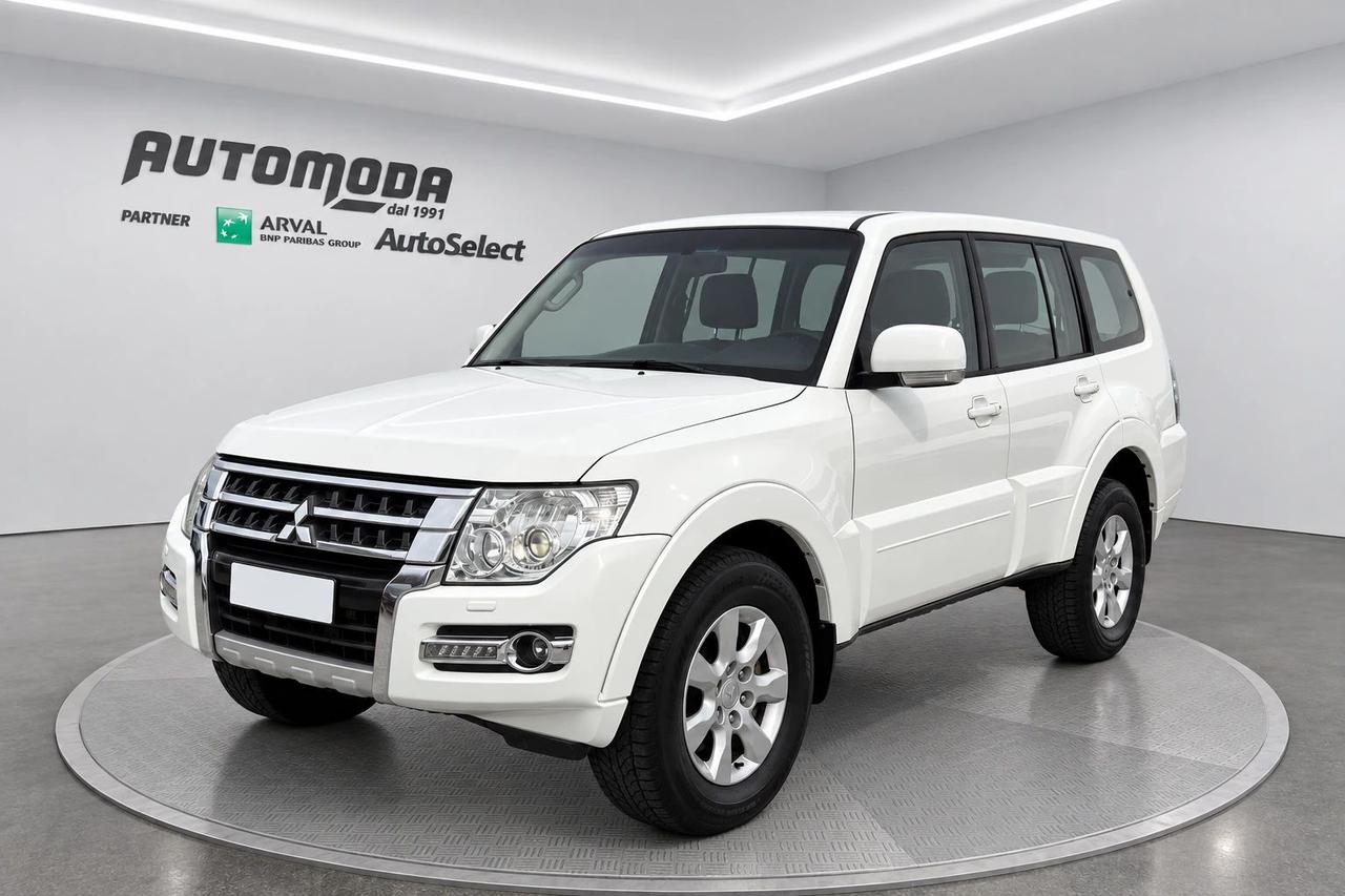 Mitsubishi Pajero 3.2 5p. 7 POSTI - GANCIO