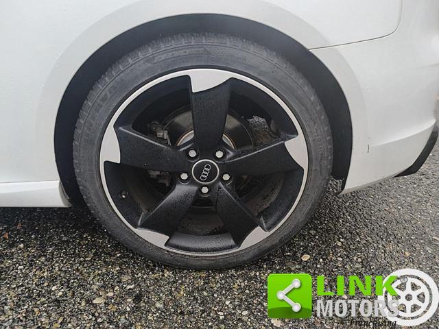 AUDI A3 1.8 TFSI quattro S tronic S-LINE