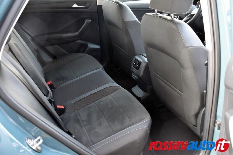 VOLKSWAGEN T-ROC 1.5 TSI 150 CV DSG STYLE + MATRIX LED R18 I.Q
