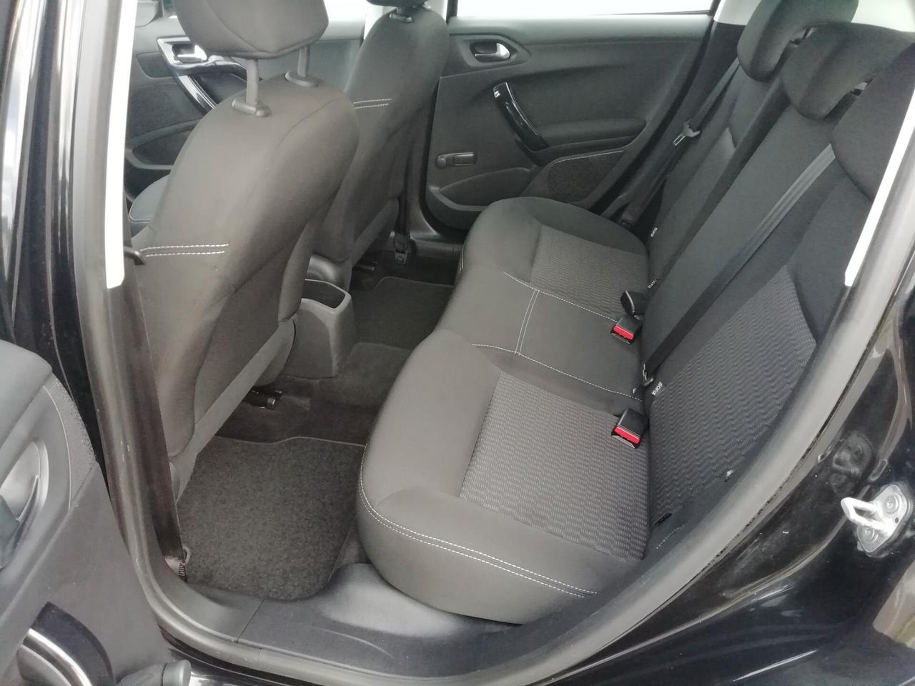 Peugeot 208 BlueHDi 75 cv 5 porte Active "NEOPATENTATI"