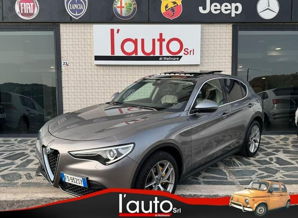 Alfa Romeo Stelvio 2.2 Turbodiesel 210 CV AT8 Super Q4 TETTO