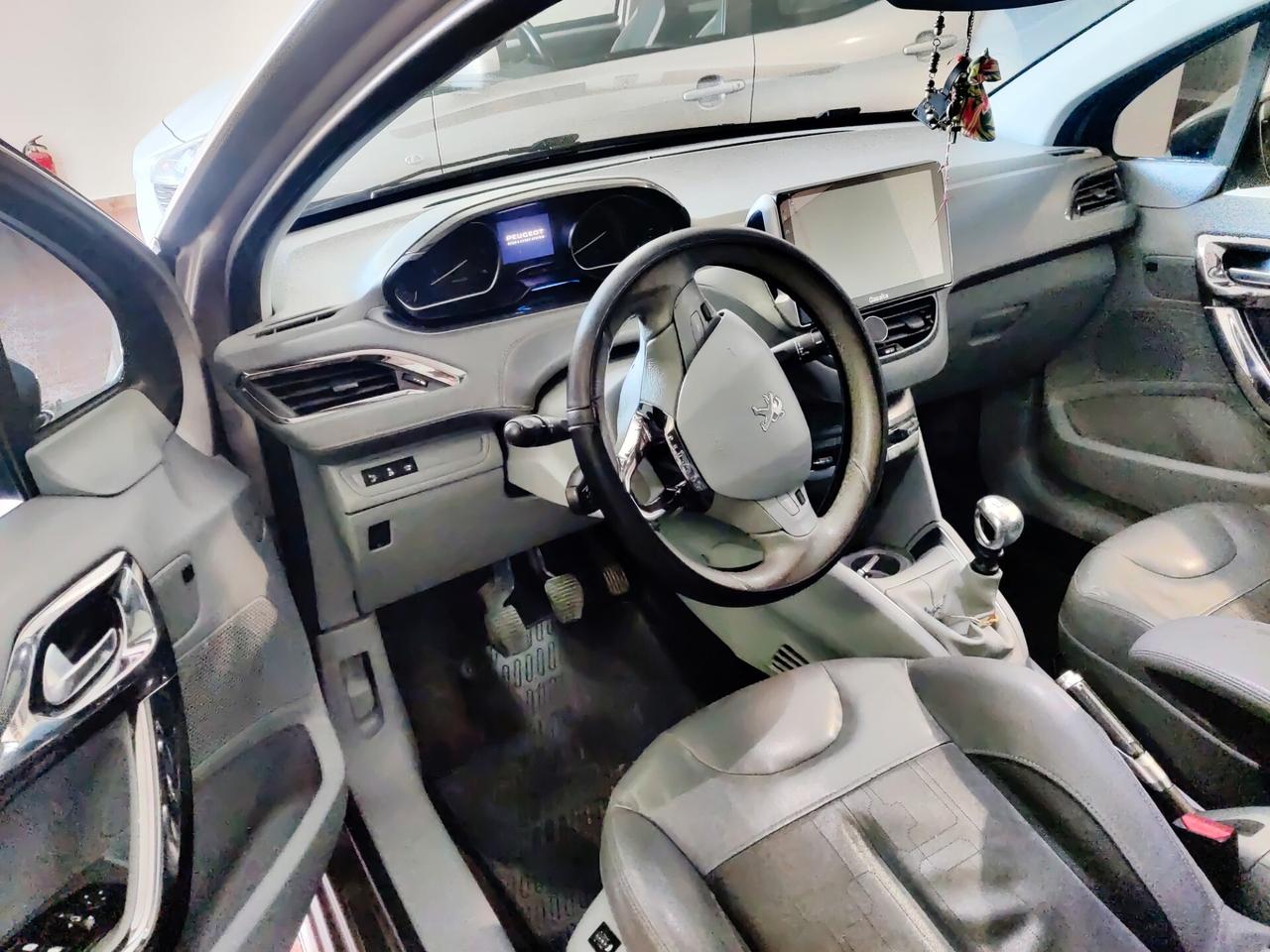 Peugeot 208 1.6 e-HDi 115 CV Stop&Start 3 porte Allure