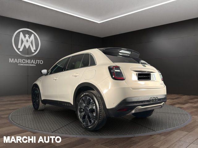 FIAT 600 Hybrid 110 CV DCT MHEV La Prima