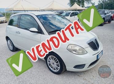 Lancia Ypsilon 1.4 Argento Ecochic GPL