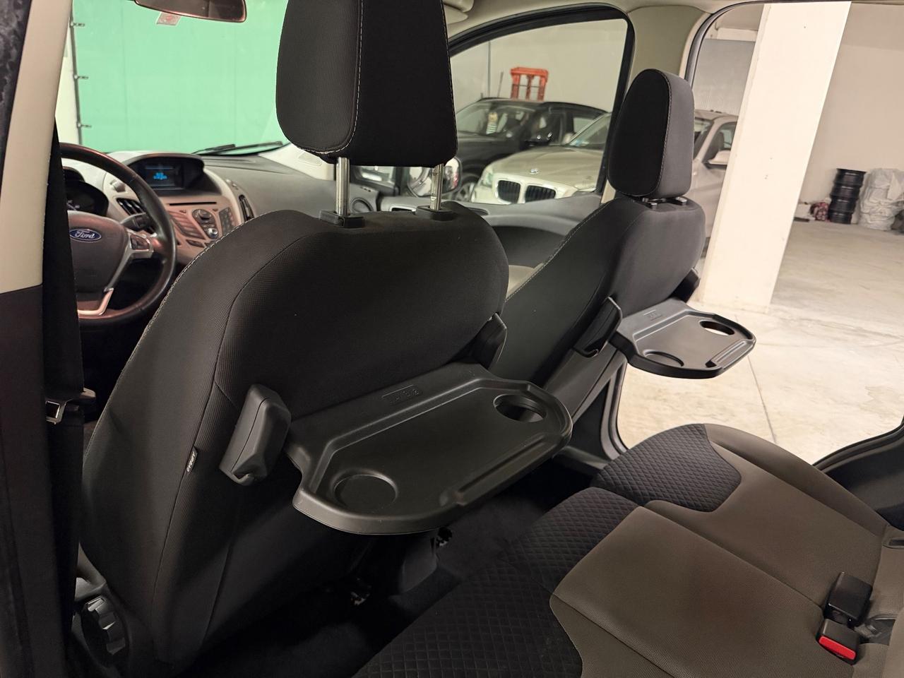 Ford Tourneo Courier 1.5 TDCI 95 CV Titanium