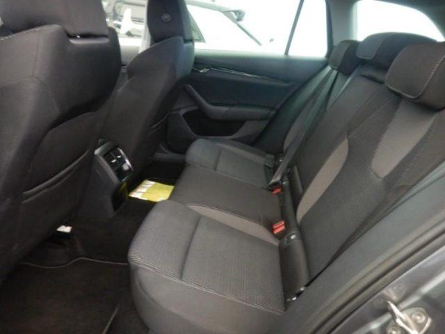 SKODA Octavia 2.0 TDI EVO SCR 150 CV DSG Wagon Executive
