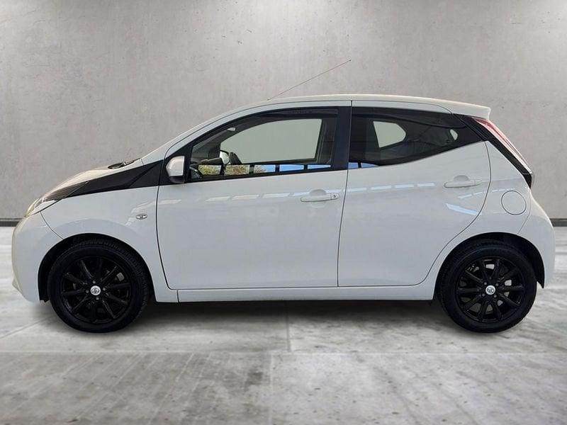 Toyota Aygo 5 Porte 1.0 VVT-i x-play my15