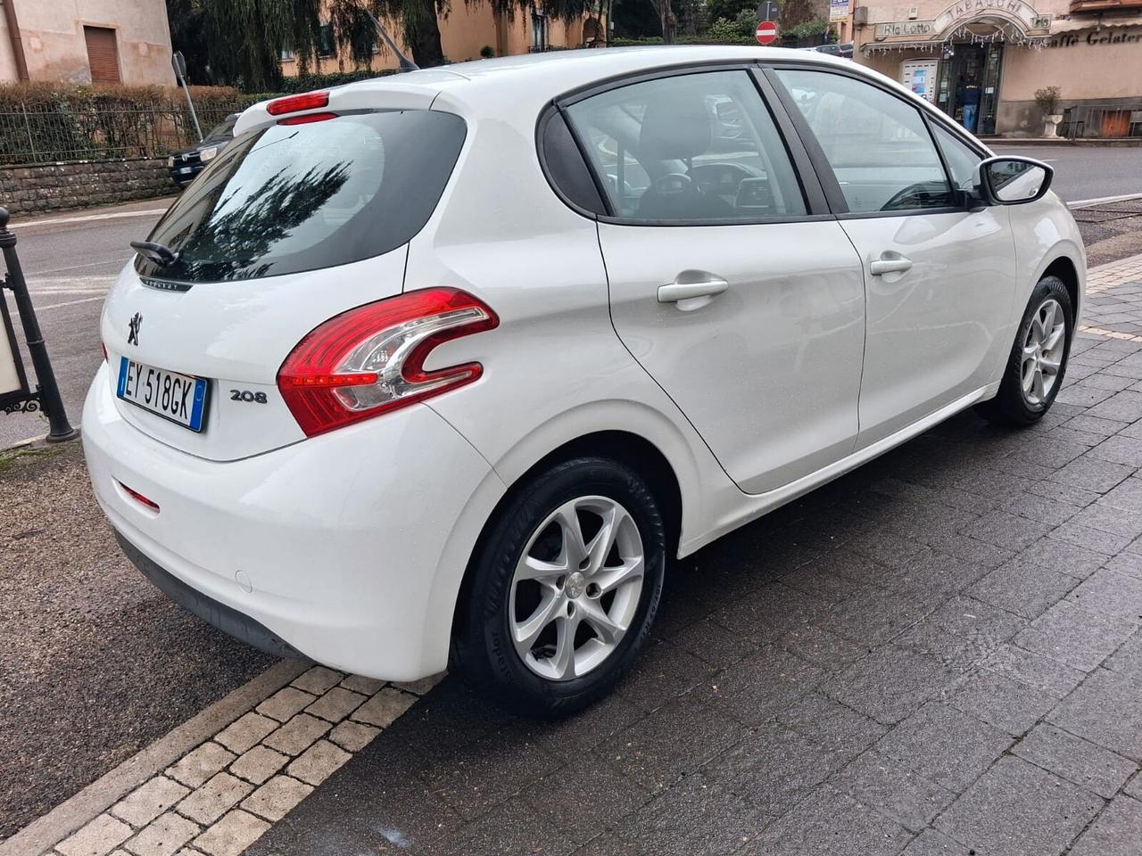 Peugeot 208 1.4 HDi 68 CV 5 porte Active