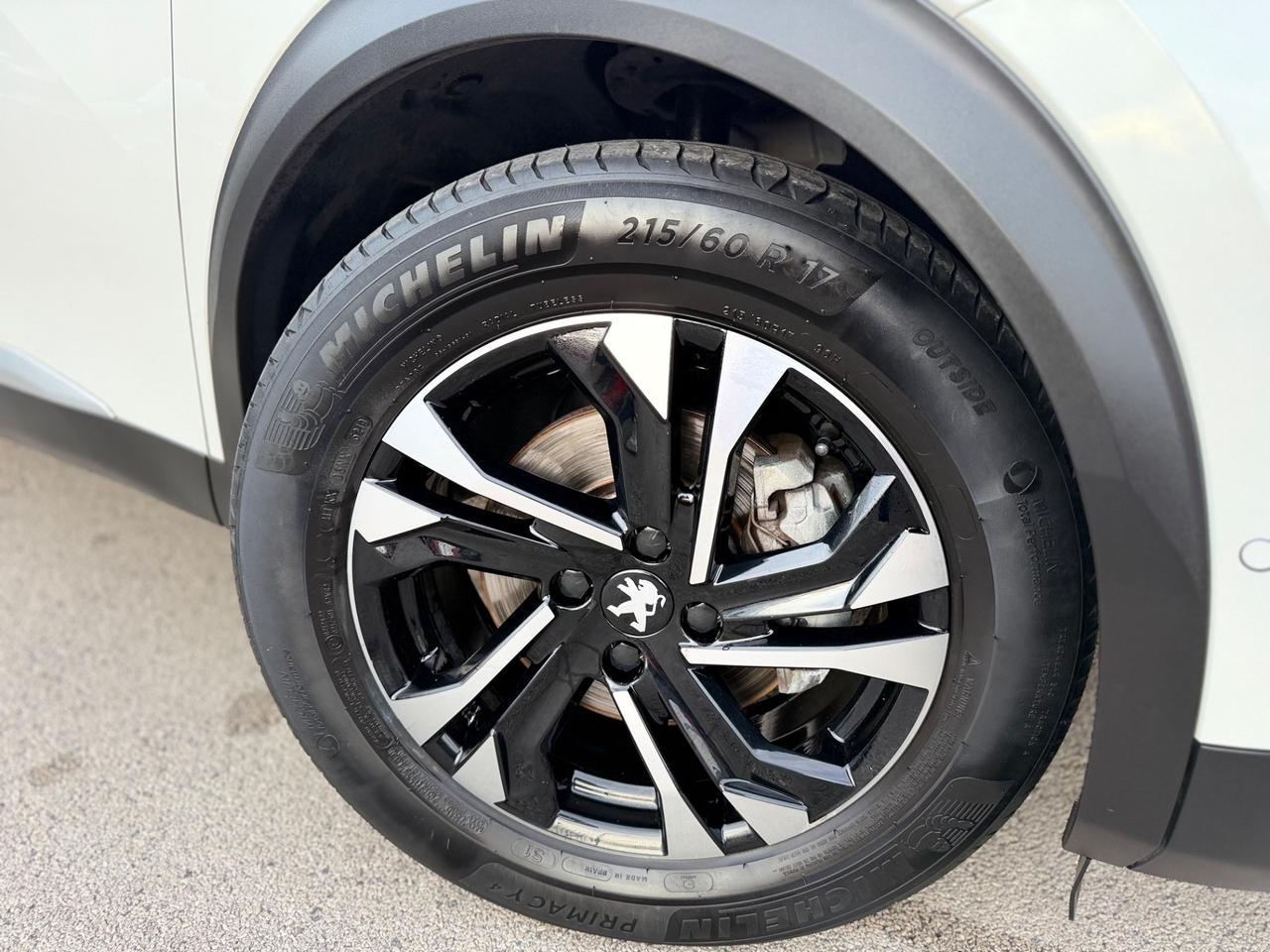 Peugeot 2008 BlueHDi 130 S&S EAT8 GT Line