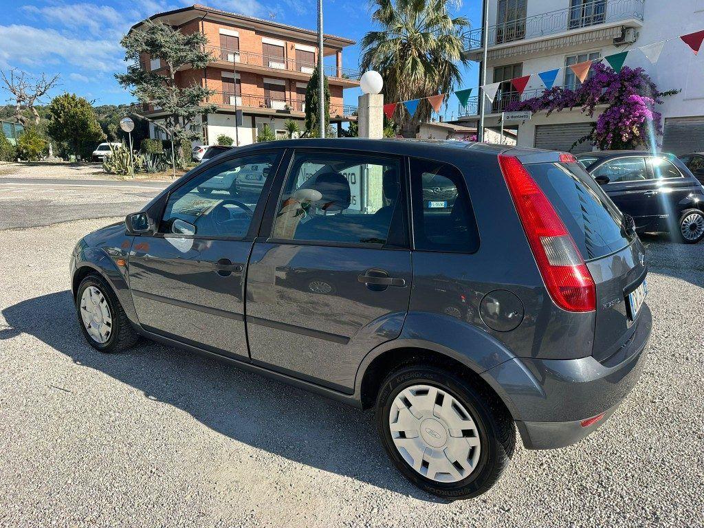 FORD Fiesta 1.2 16V 5p. Ghia