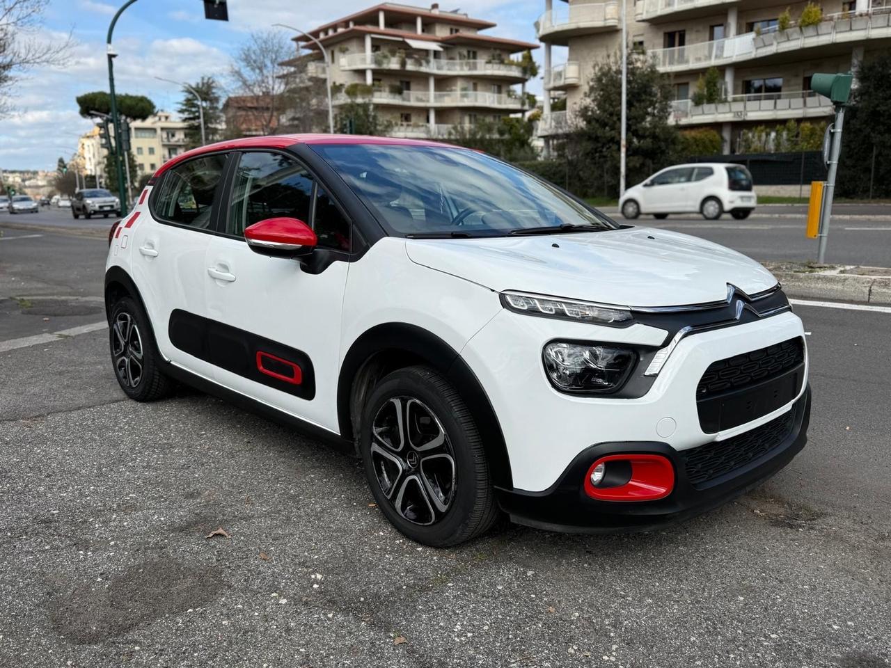 Citroen C3 83cv Benzina 5 porte Shine Navi bicolor pdc