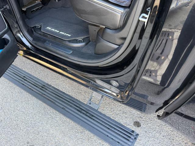DODGE RAM 5.7 V8 HEMI Laramie 4x4