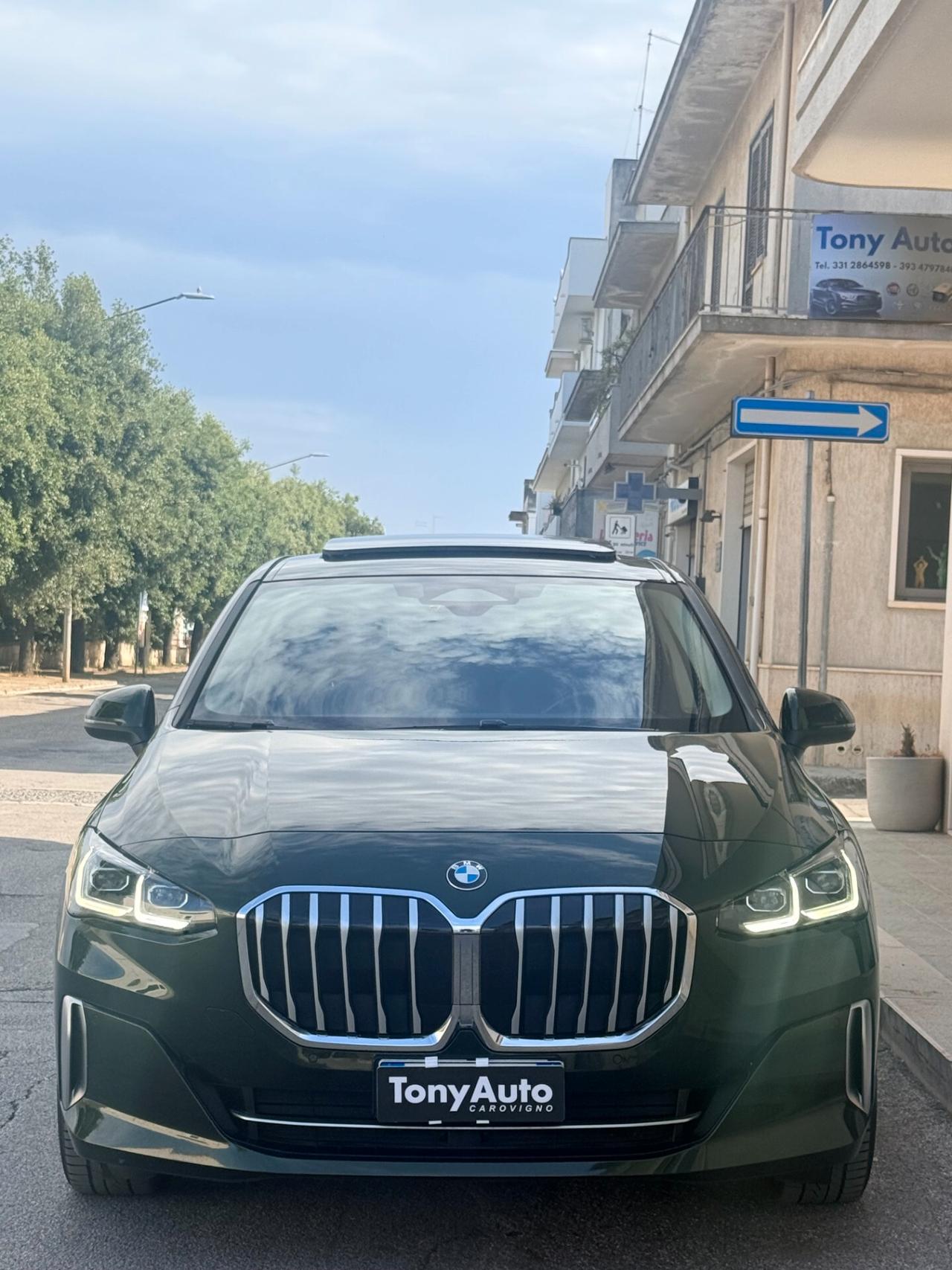 Bmw 218d Active Tourer Luxury auto TETTO APRIBILE,TETTO PANORAMICO,APPLE CARPLAY,LUCI SOFFUSE,TELECAMERA,NAVI