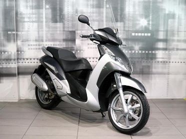 Peugeot Geopolis 300