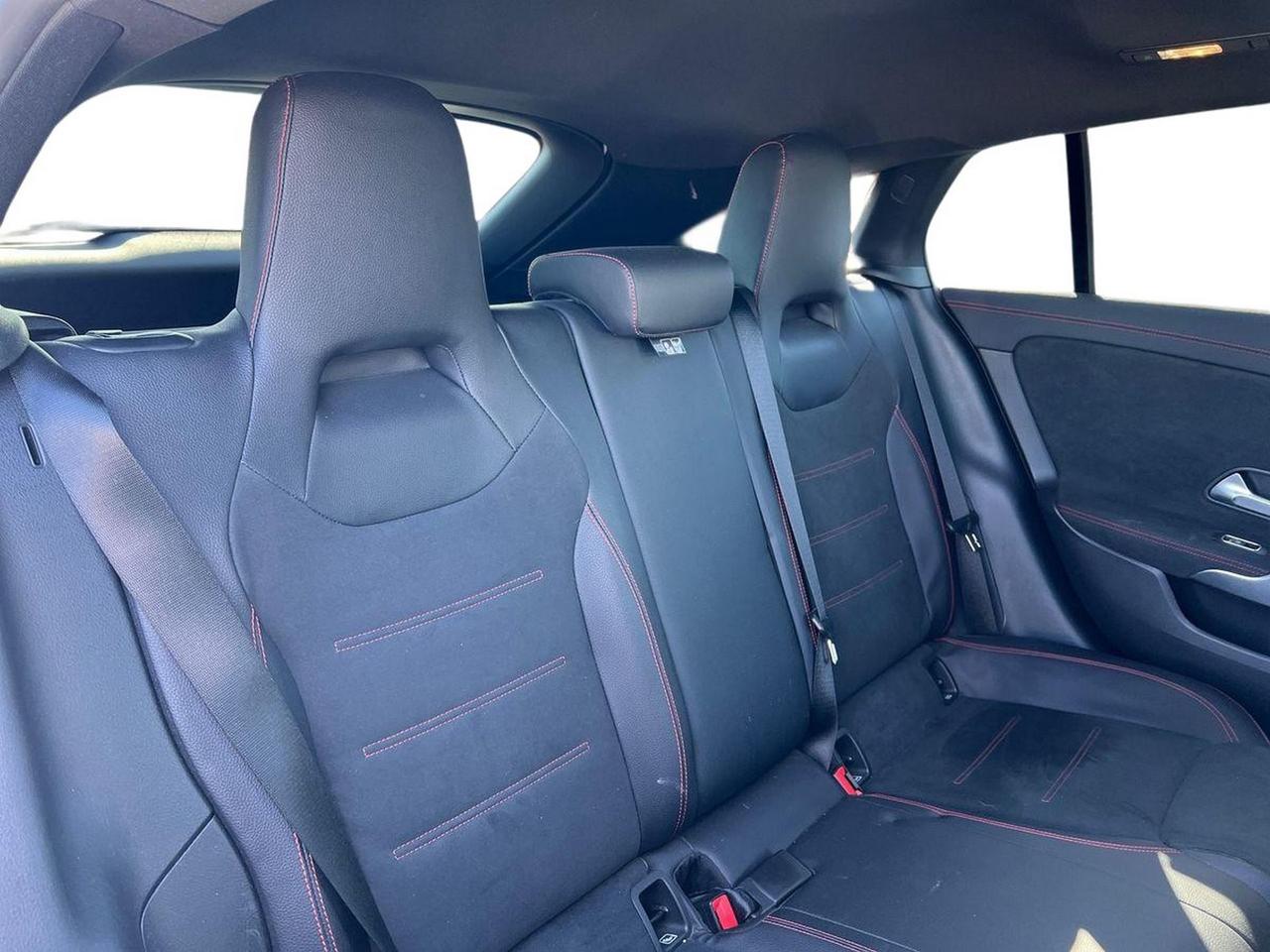Mercedes-Benz CLA Shooting Brake 200 d Premium auto