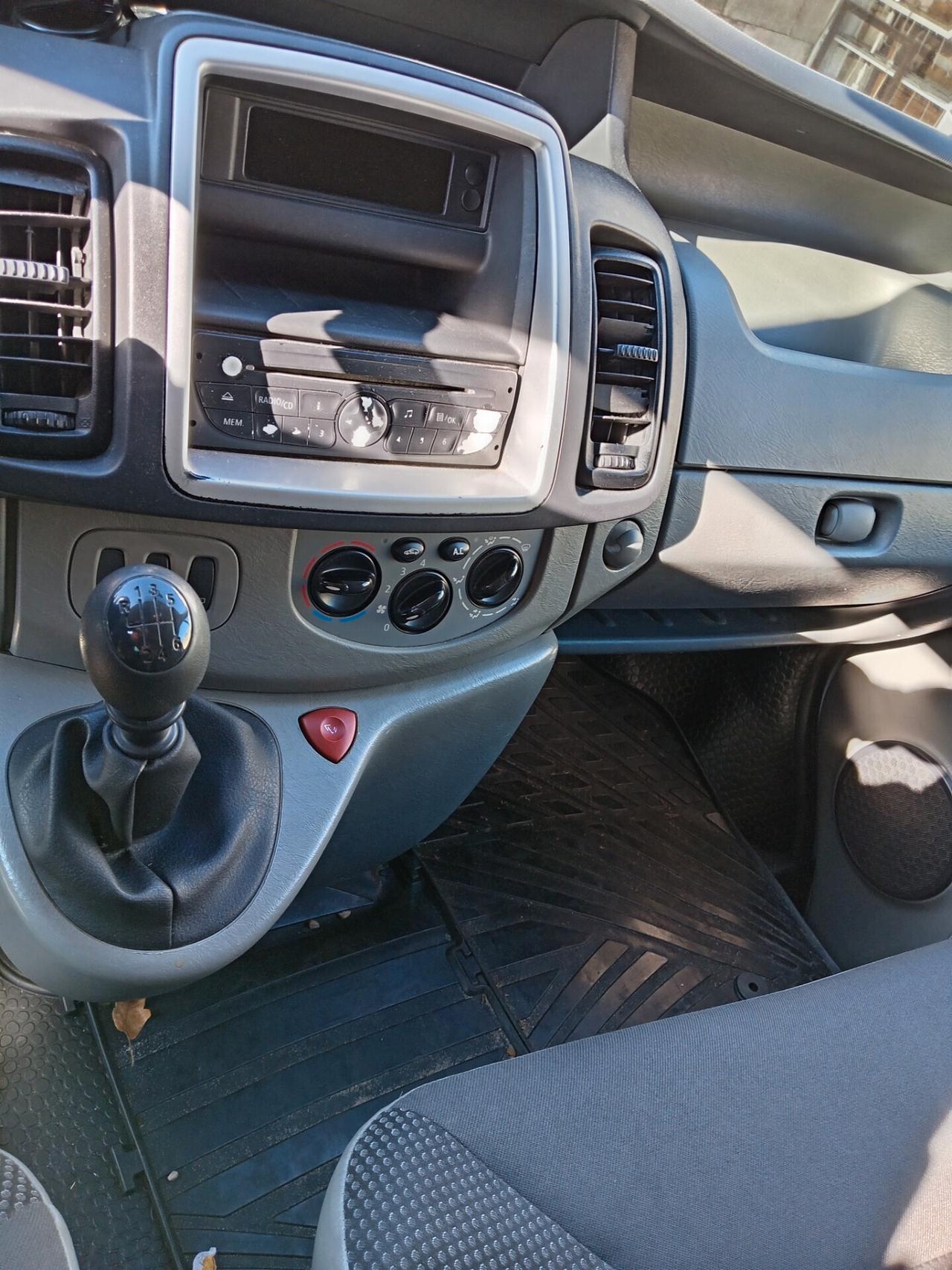 Opel Vivaro 27 2.0 CDTI PC-TN Combi 9 Posti