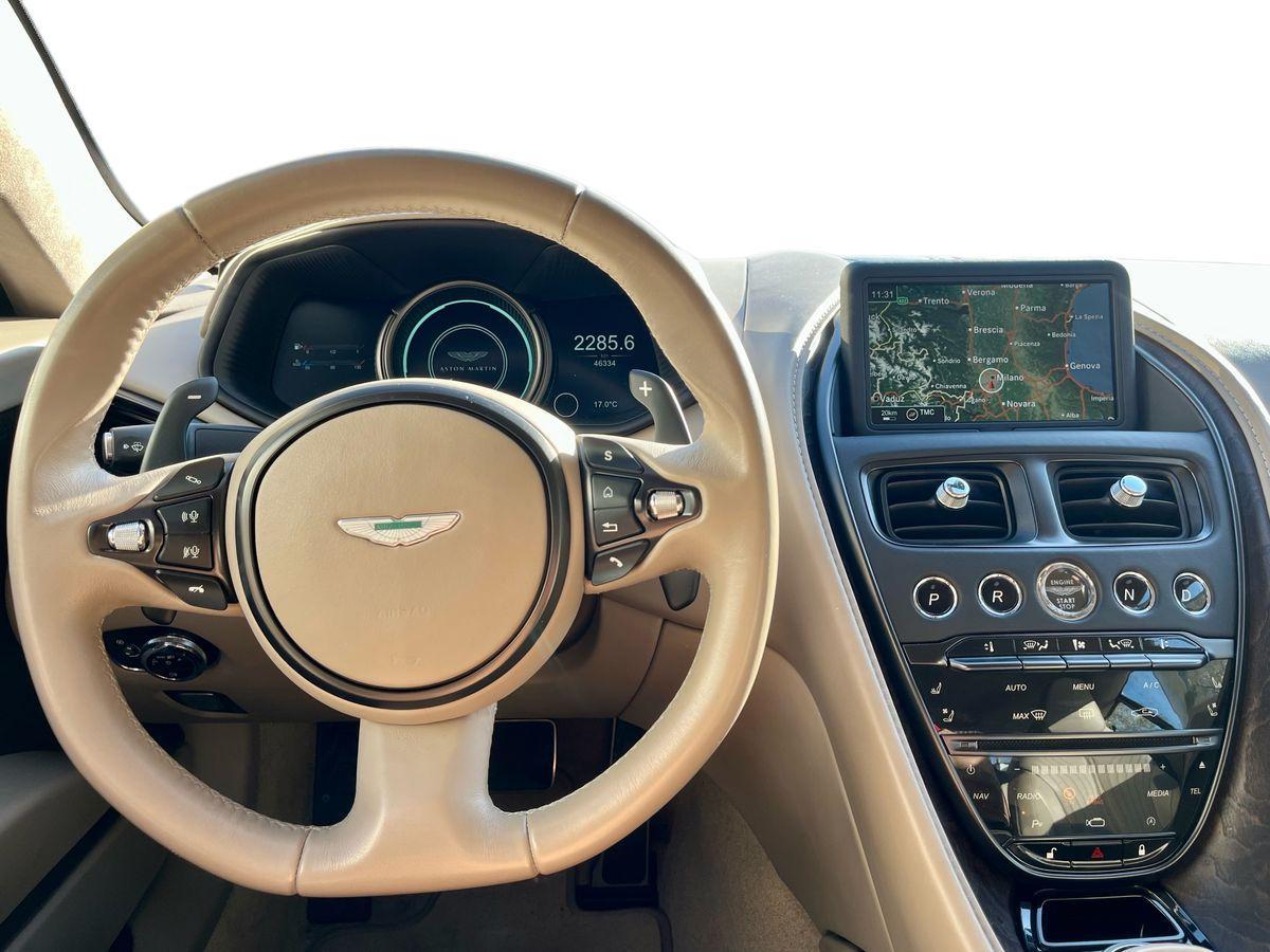 ASTON MARTIN DB11 Coupe 5.2 V12 Launch Edition auto