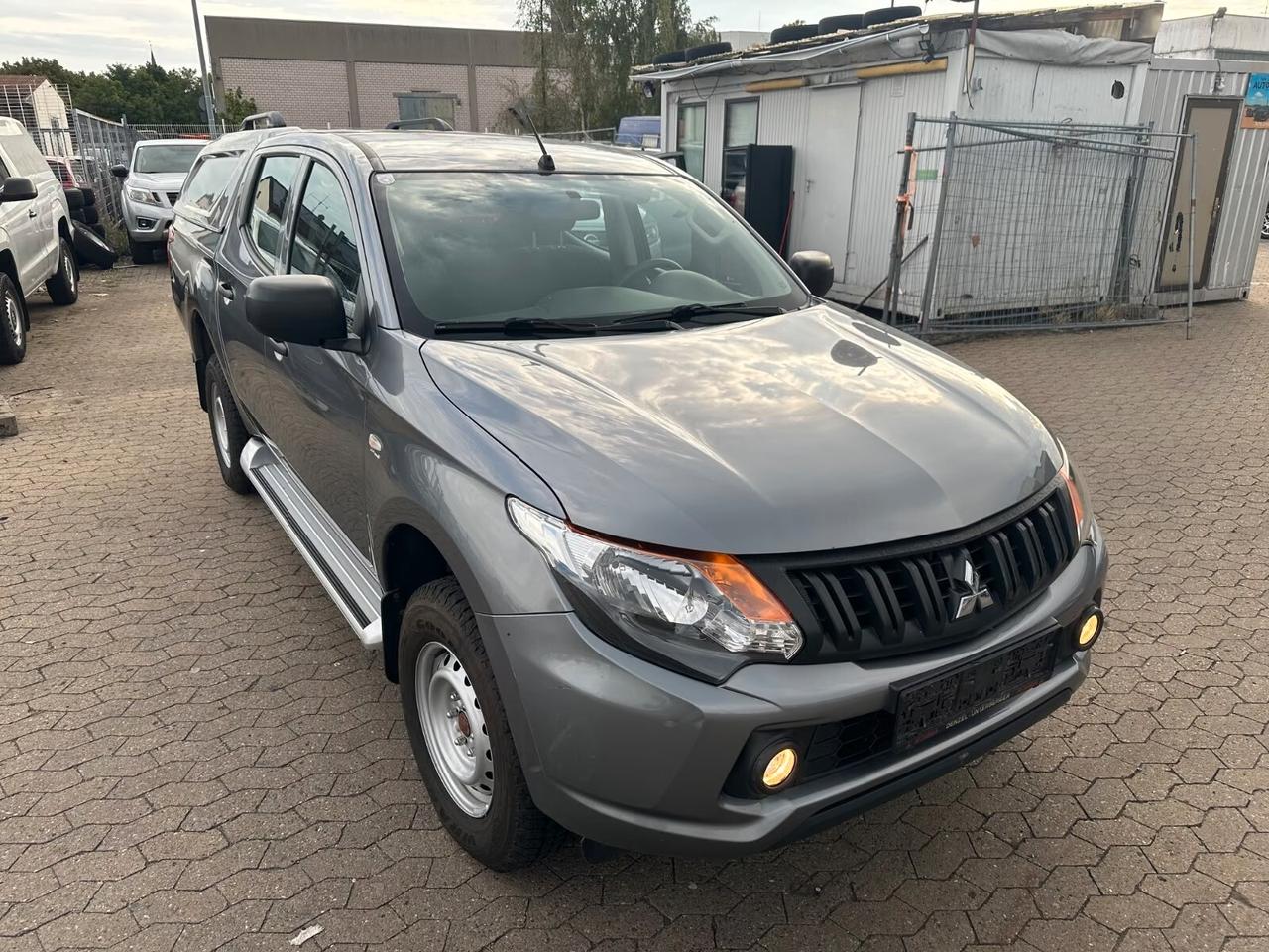 Mitsubishi L200 2.4 DI-D/154CV Double Cab Invite