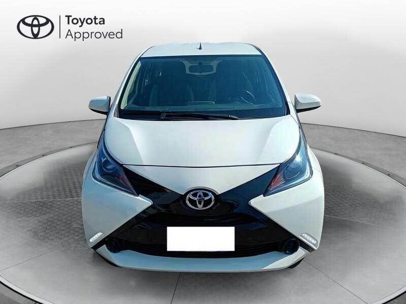 Toyota Aygo 1.0 x-play 5p m-mt my15