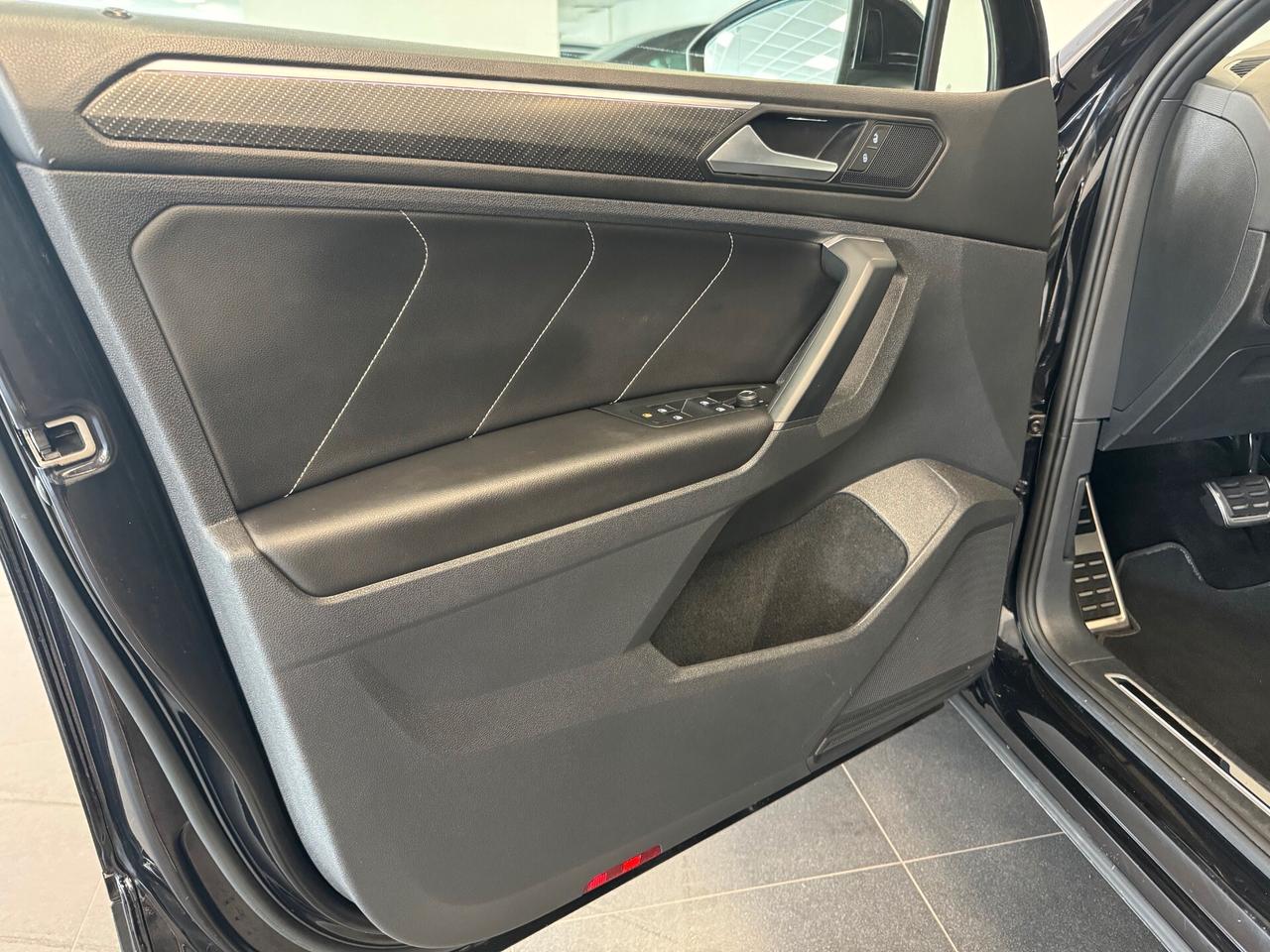 Volkswagen Tiguan 1.5 TSI 150 CV DSG ACT R-Line BLACK PACK