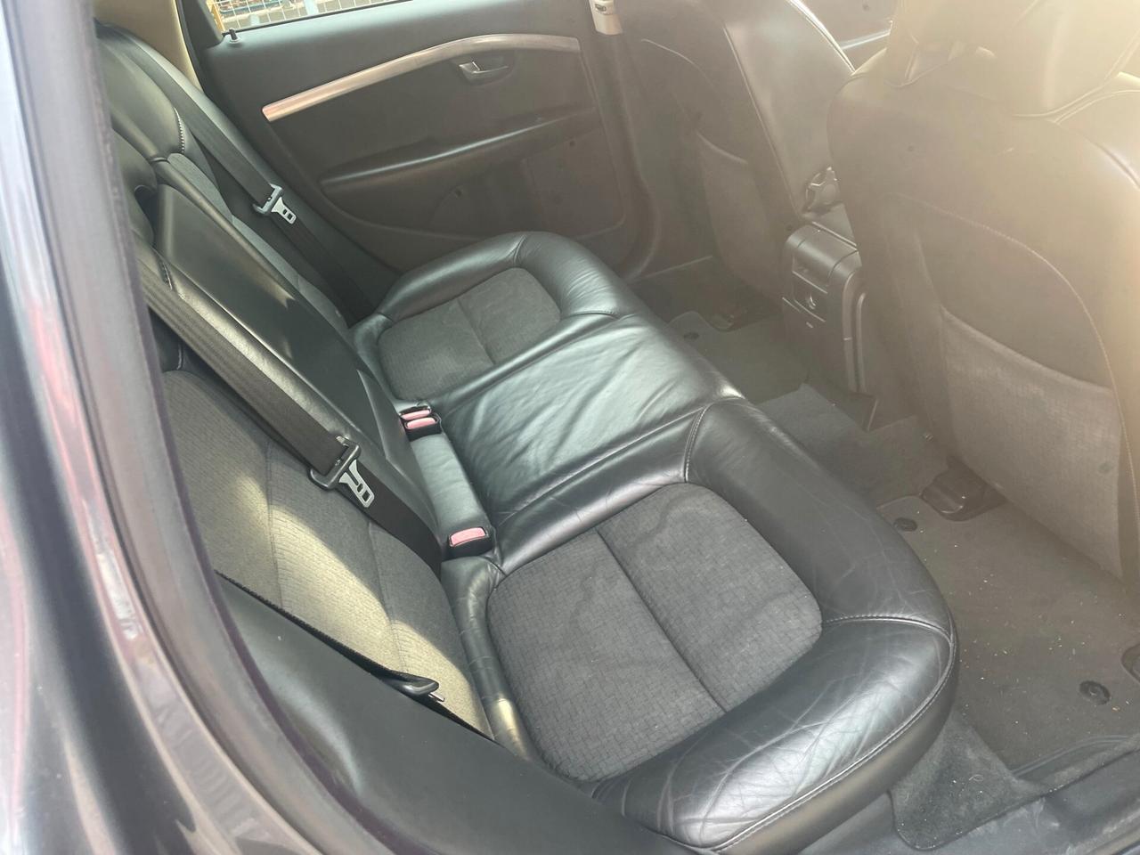 Volvo V70 2.4 D5 Geartronic Momentum