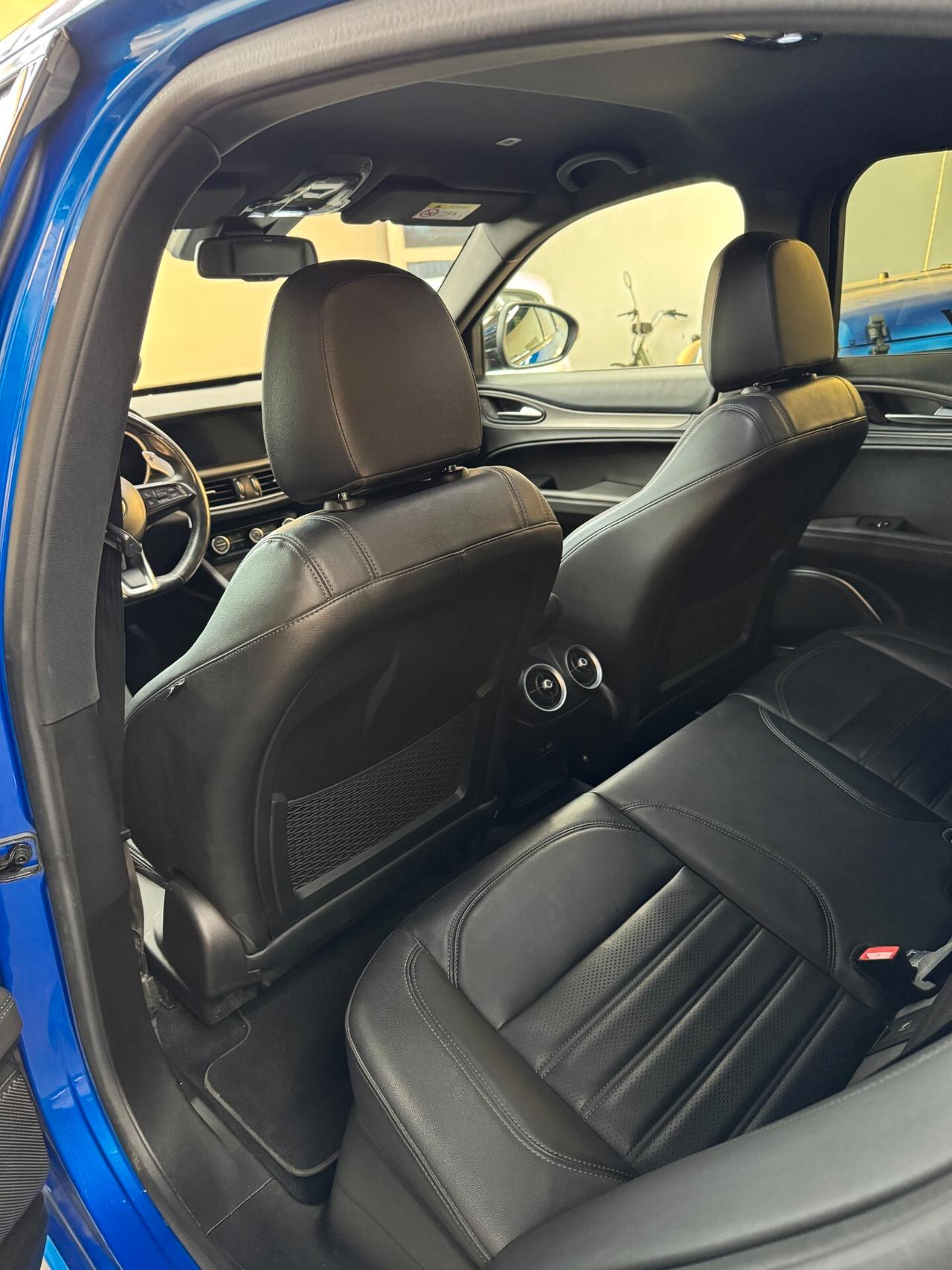 Alfa Romeo Stelvio 2.2 Turbodiesel 210 CV AT8 Q4 Veloce