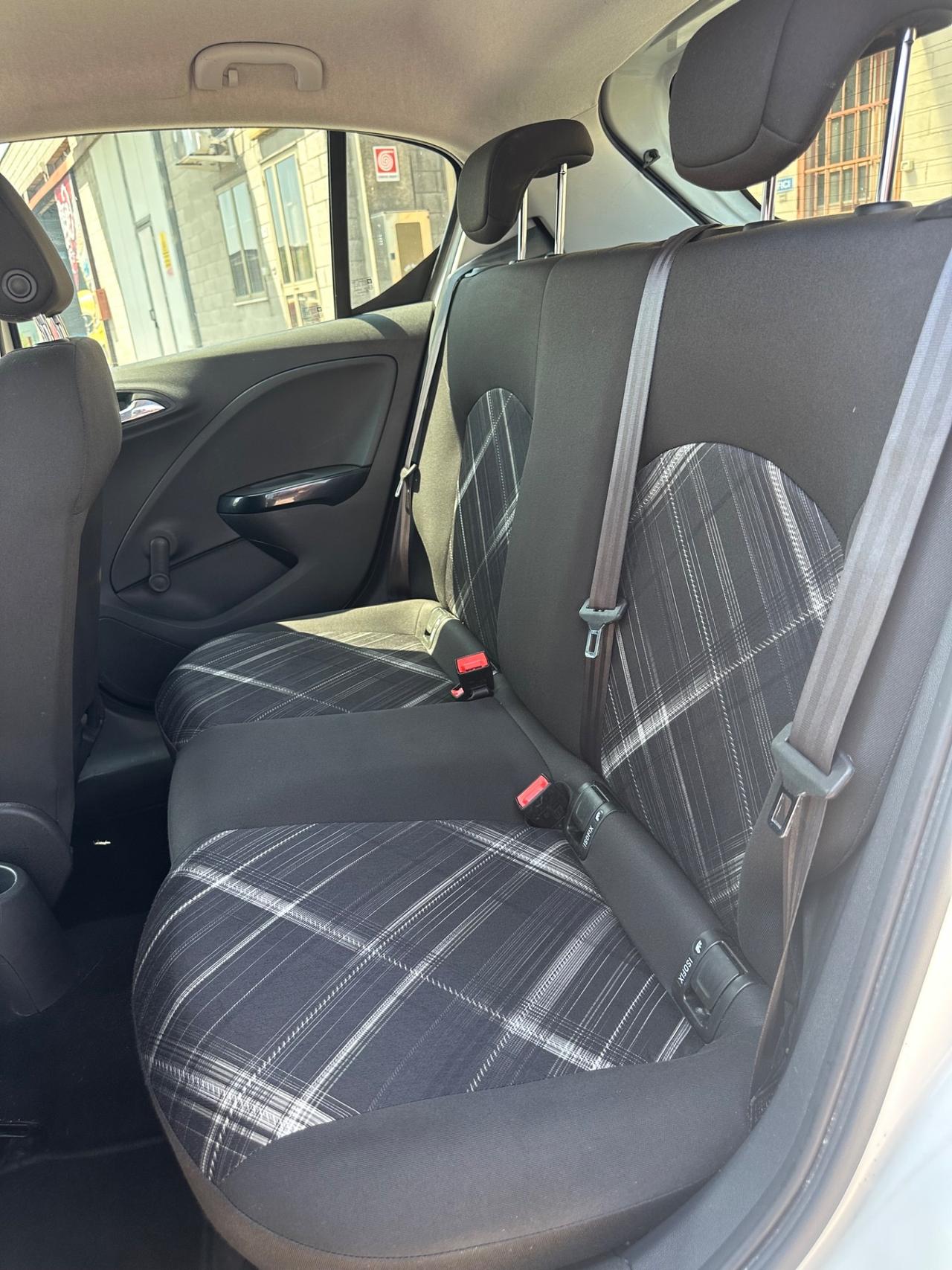 Opel Corsa 1.4 90CV GPL Tech 5 porte Neopatentati