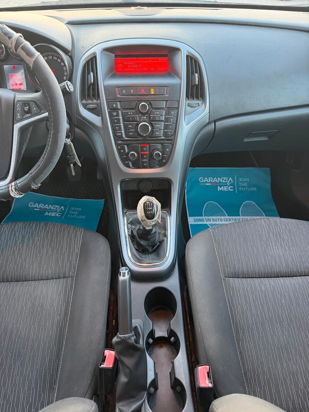 Opel Astra 1.7 CDTI 110CV Sports Tourer Cosmo OK NEOPATENTATO