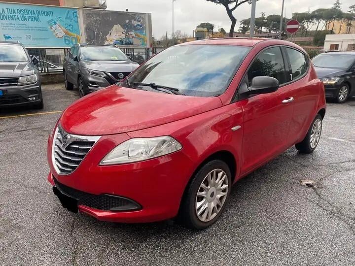 Lancia Ypsilon 1.2 Silver