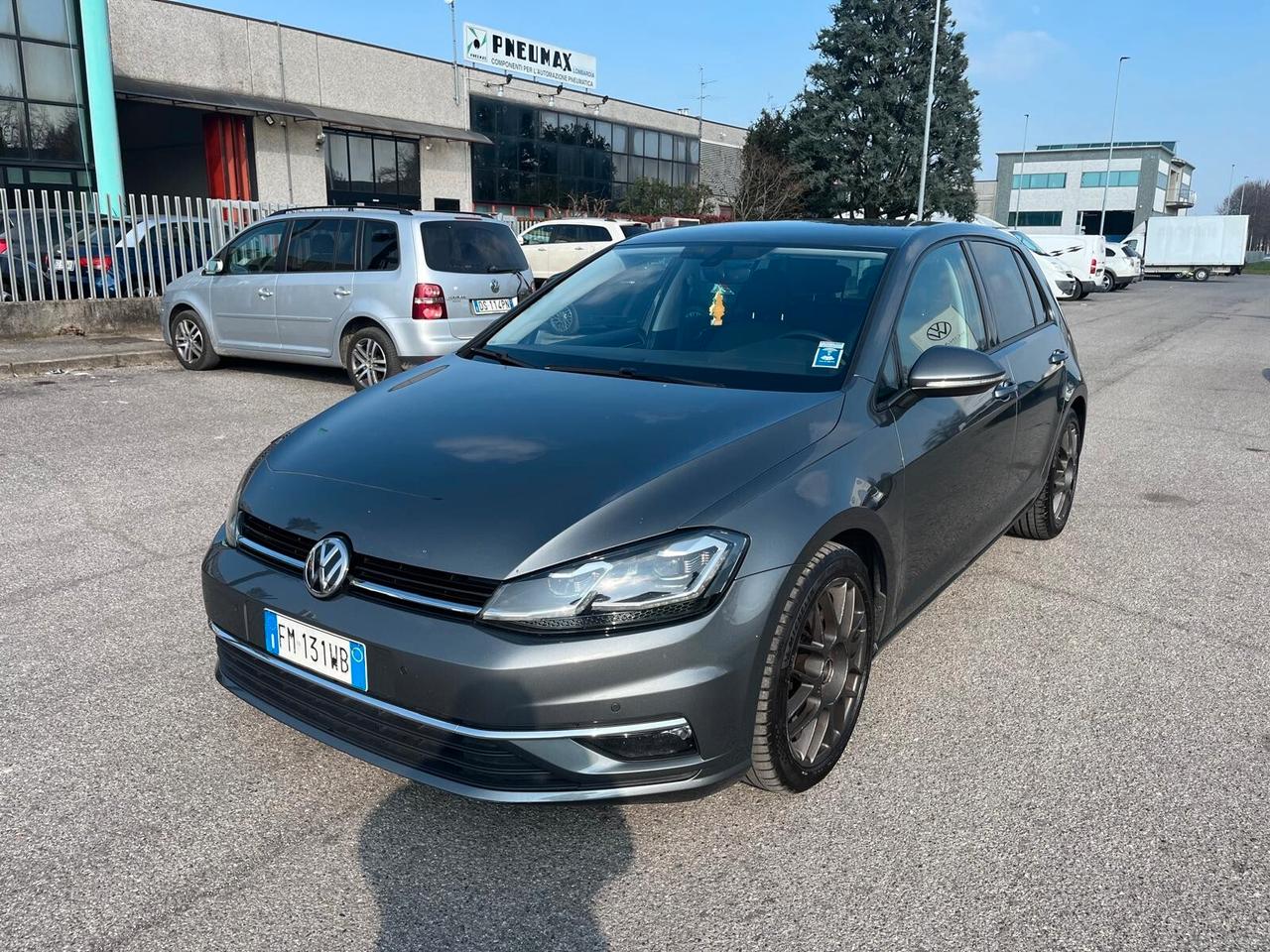 Volkswagen Golf 2.0 TDI DSG 5p. Highline