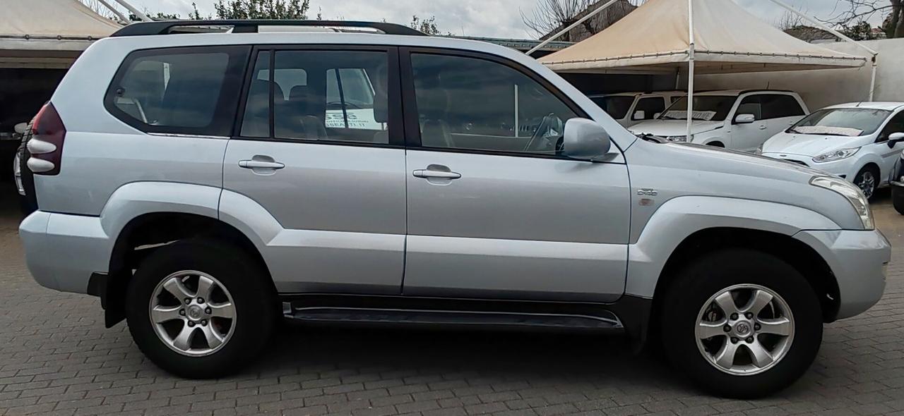 Toyota Land Cruiser 3.0 D-4D 16V 5 porte Sol