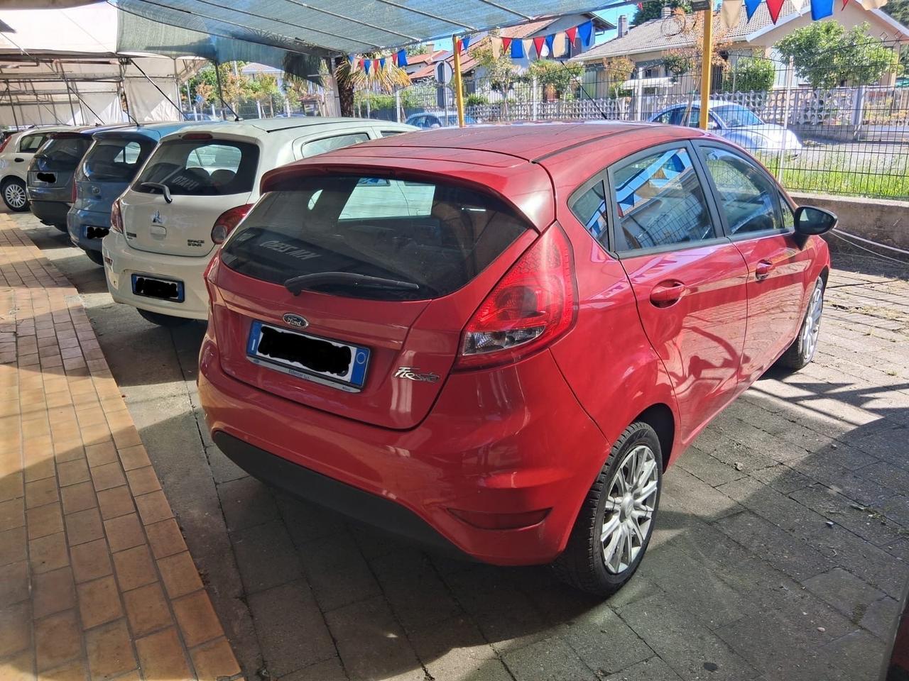 Ford Fiesta 1.2 82 CV 5P TITANIUM