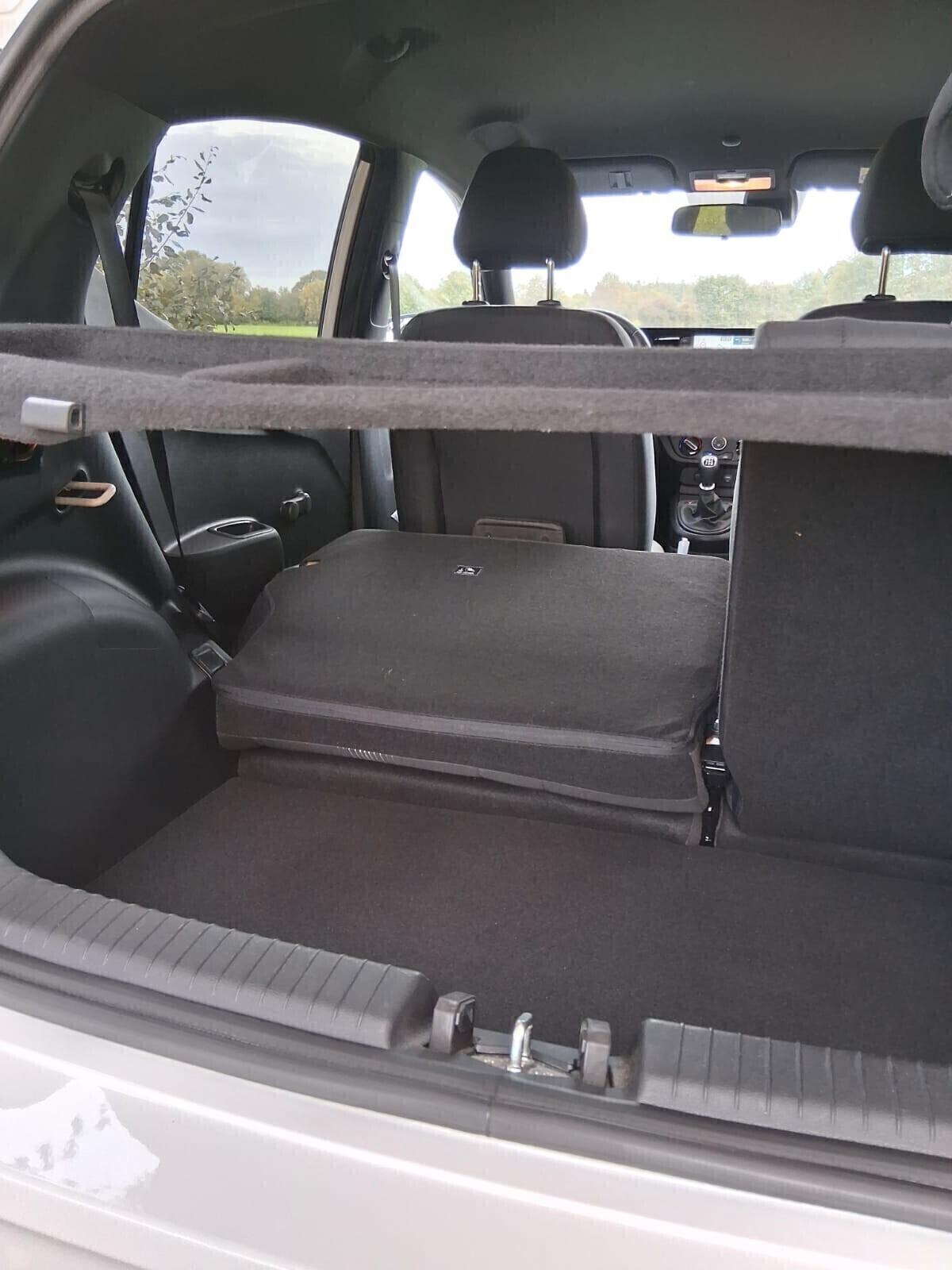 Hyundai i 10 1.0 select ,navi,pdc,telecamera