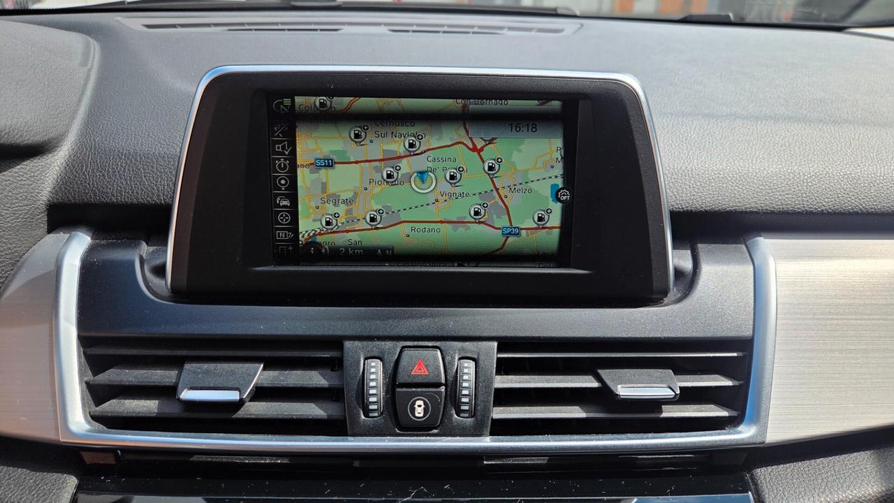 Bmw 2er Active Tourer 218i Luxury